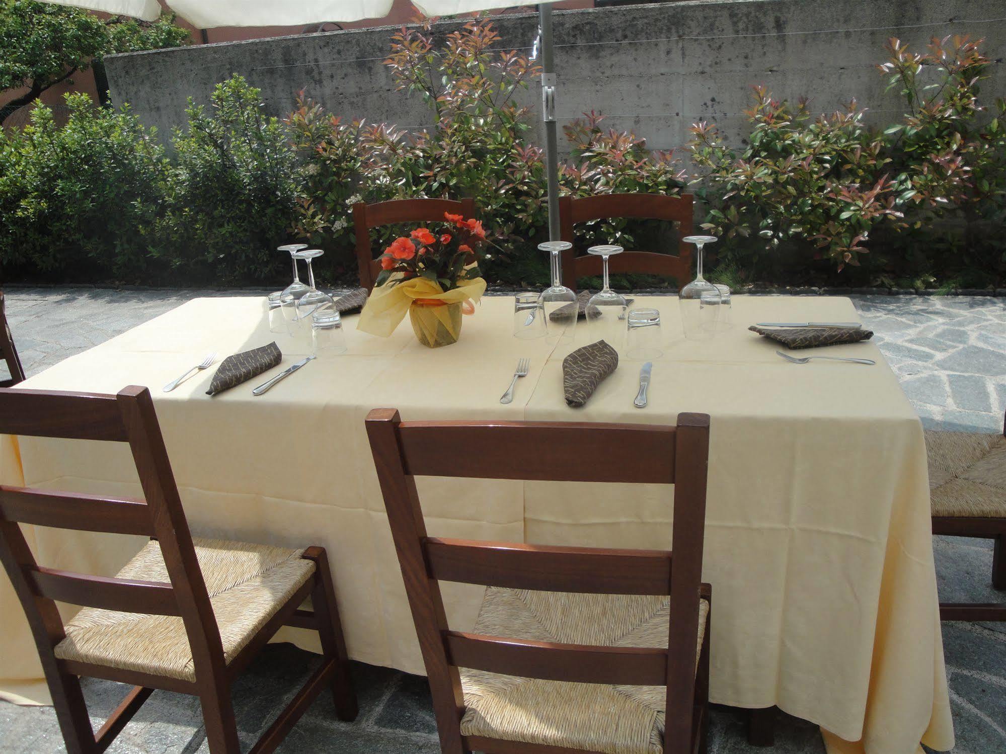 Locanda Del Brinsc Brinzio Exterior foto